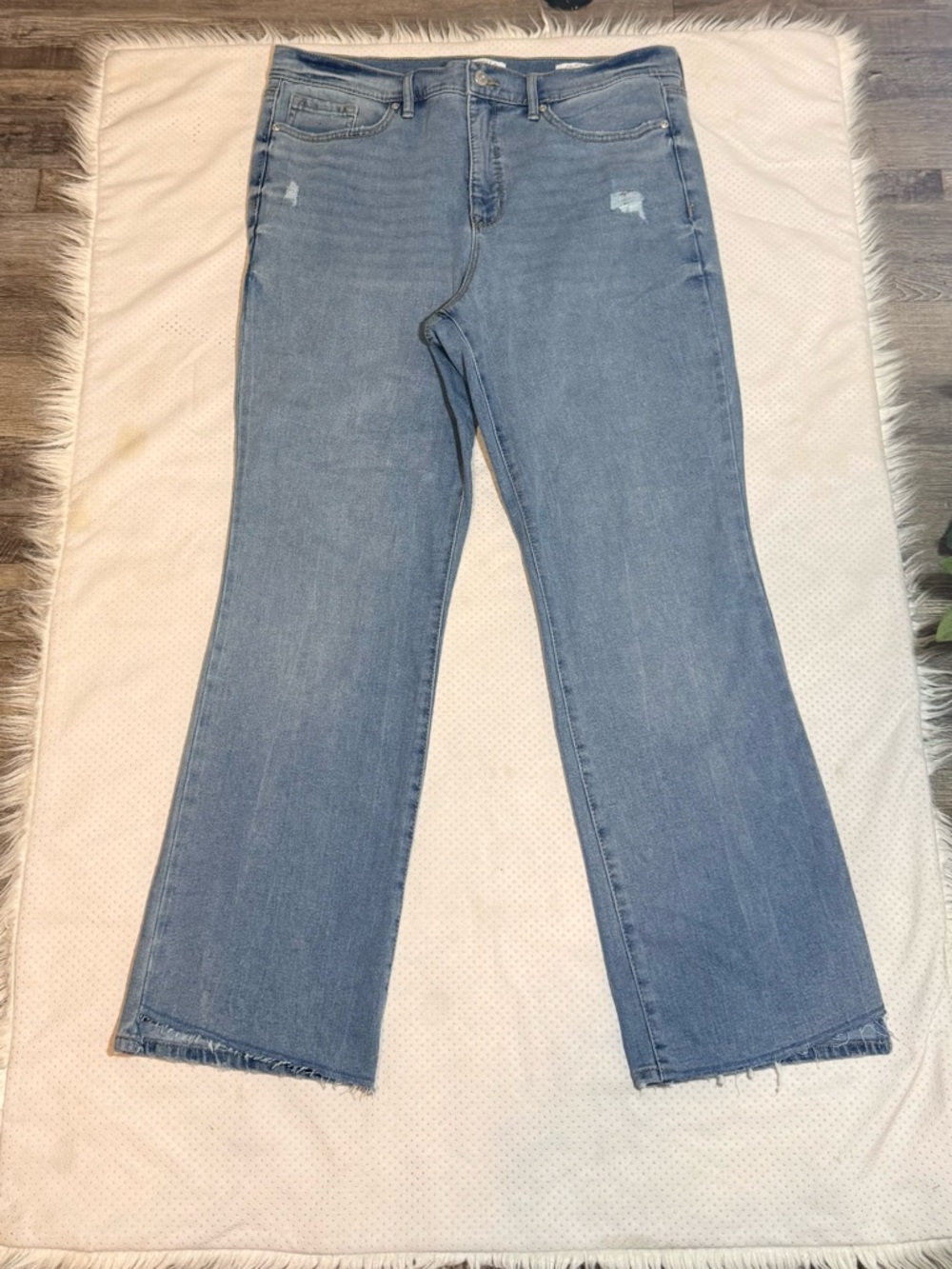 sofia by sofia vergara Light Wash Flare Jeans